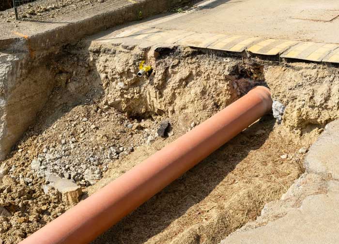 PROROMO TERRASSEMENT sur Romantin-Lanthenay ... dans le Loir-et Cher (41) : Expert en terrassement et aménagements extérieurs. Travaux de terrassement, d’aménagement de terrain, de raccordement au tout à l’égout,  d’allée en béton désactivé, gravillonnée ou en bitume et pose de clôture rigide ou grillagé …